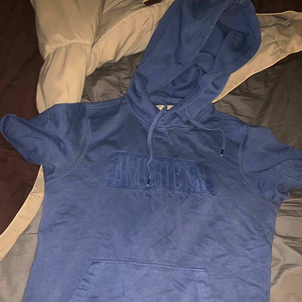 American Eagle blue short sleeve hoodie